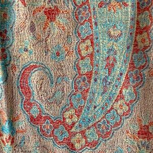 Scarf with paisley motif